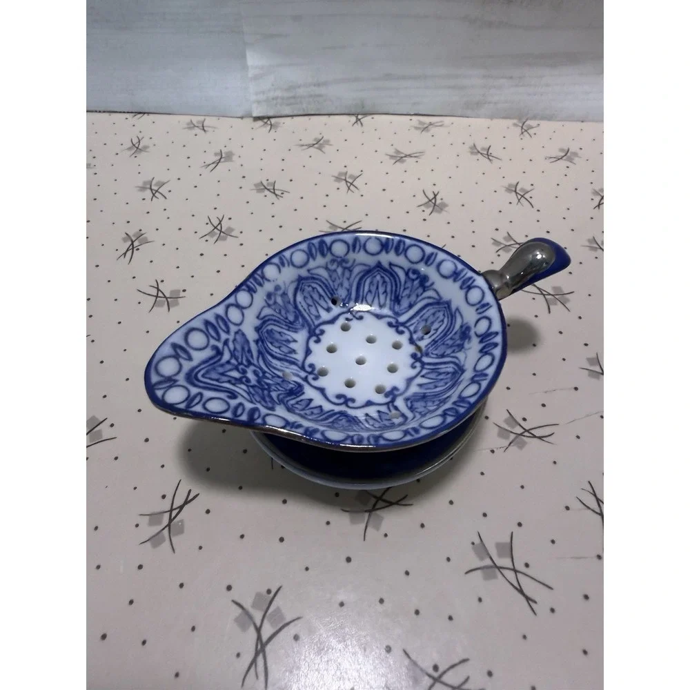 Bombay Blue White &‎ Silver Porcelain Tea Strainer With A Drip Bowl Arabesque